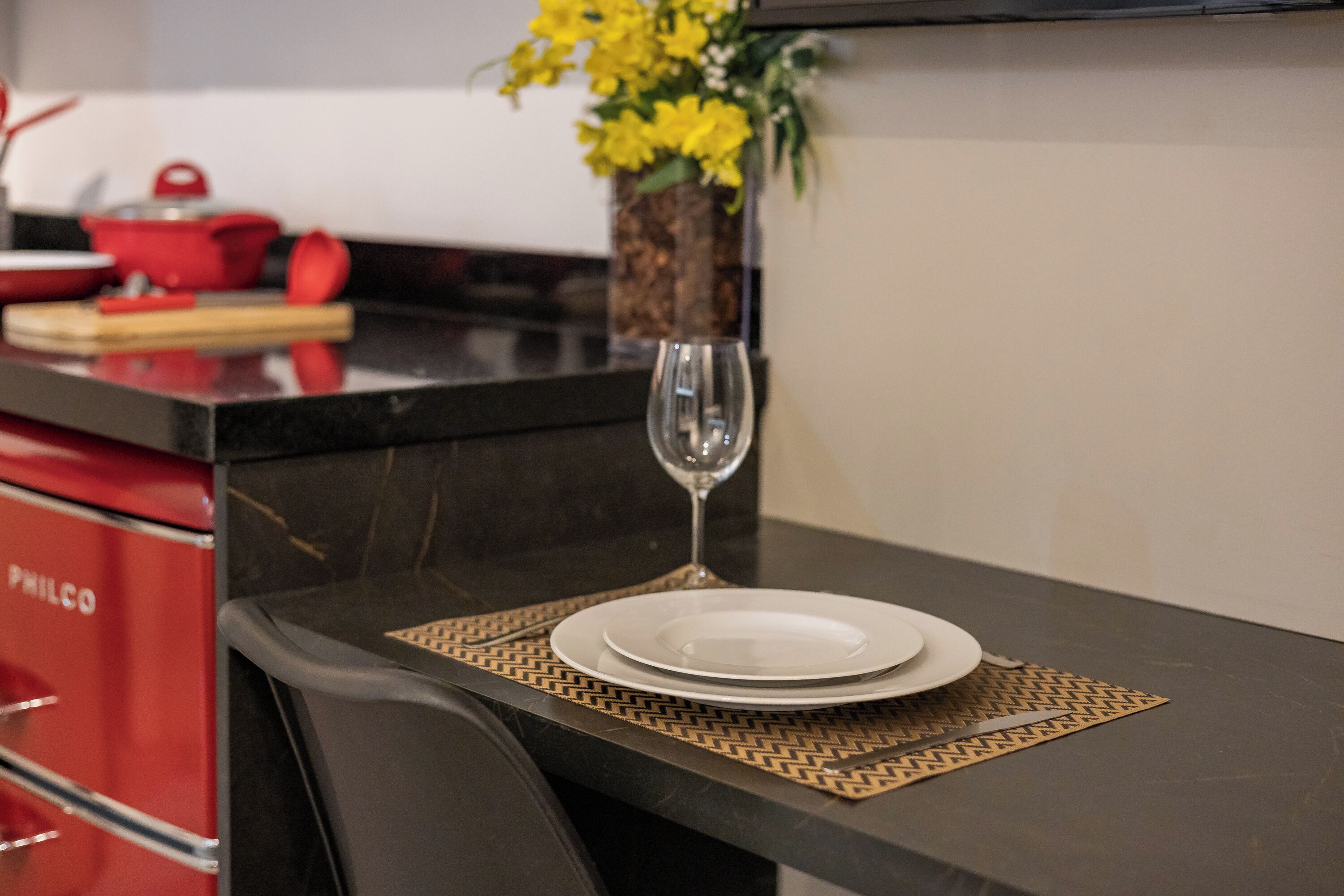 Apartamento romántico, 1 cama doble, cocina, vistas a la ciudad | Restauración