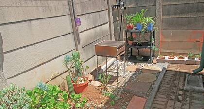JSA Studio is a self catering flatlet situated in Verwoerdpark, Alberton.