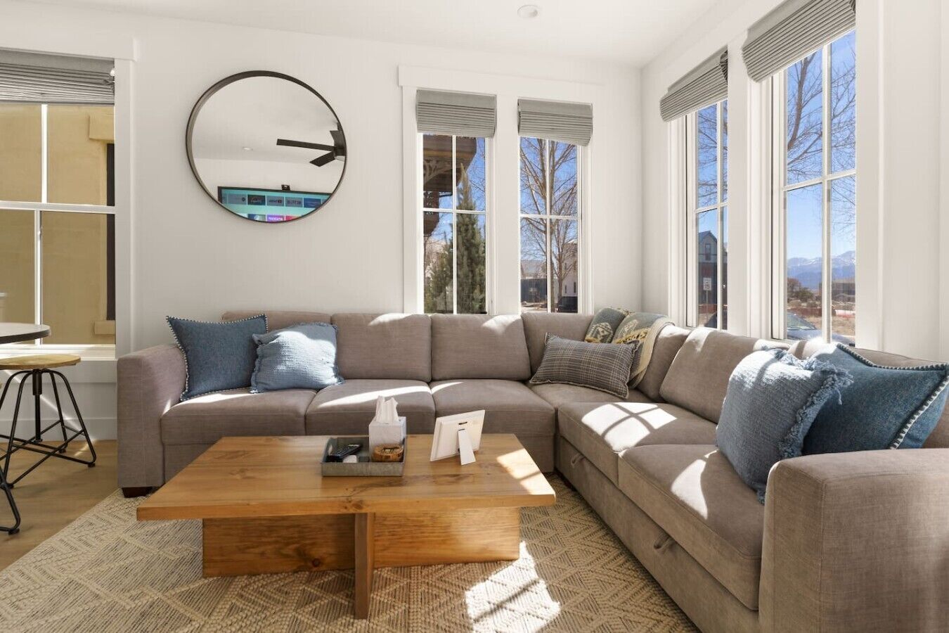 Mountain Views | Apt Walk To Downtown | Sleeps 6 - Buena Vista, CO
