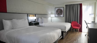 Pet-Friendly Tulsa-Area Stay with Free Breakfast & Parking