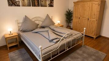 2 Schlafzimmer, Bügeleisen/Bügelbrett, WLAN, Bettwäsche