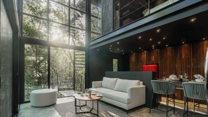 Living area - Tree60:· Jungle Villa Private Rooftop&Wood-Hot Tub (Chemuyil)