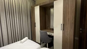 Apartment, 2 Bedrooms, Accessible, Smoking | 2 bedrooms