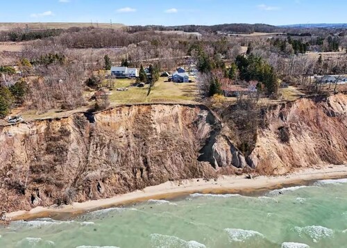 Lake Michigan Retreat! Beautiful Views & Amazing Amenities