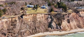 Lake Michigan Retreat! Beautiful Views & Amazing Amenities