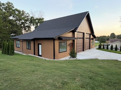 Badger Ridge Guest House   Newly built spacious 1 bed/1 bath in lovely Maryville