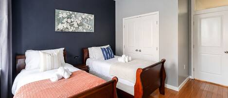 2 habitaciones, internet y ropa de cama