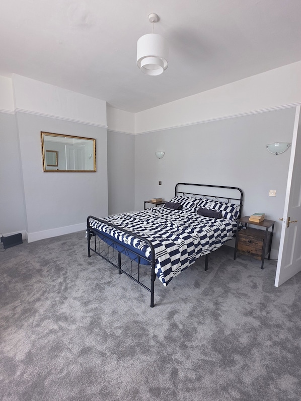 1 habitación, wifi gratis y ropa de cama