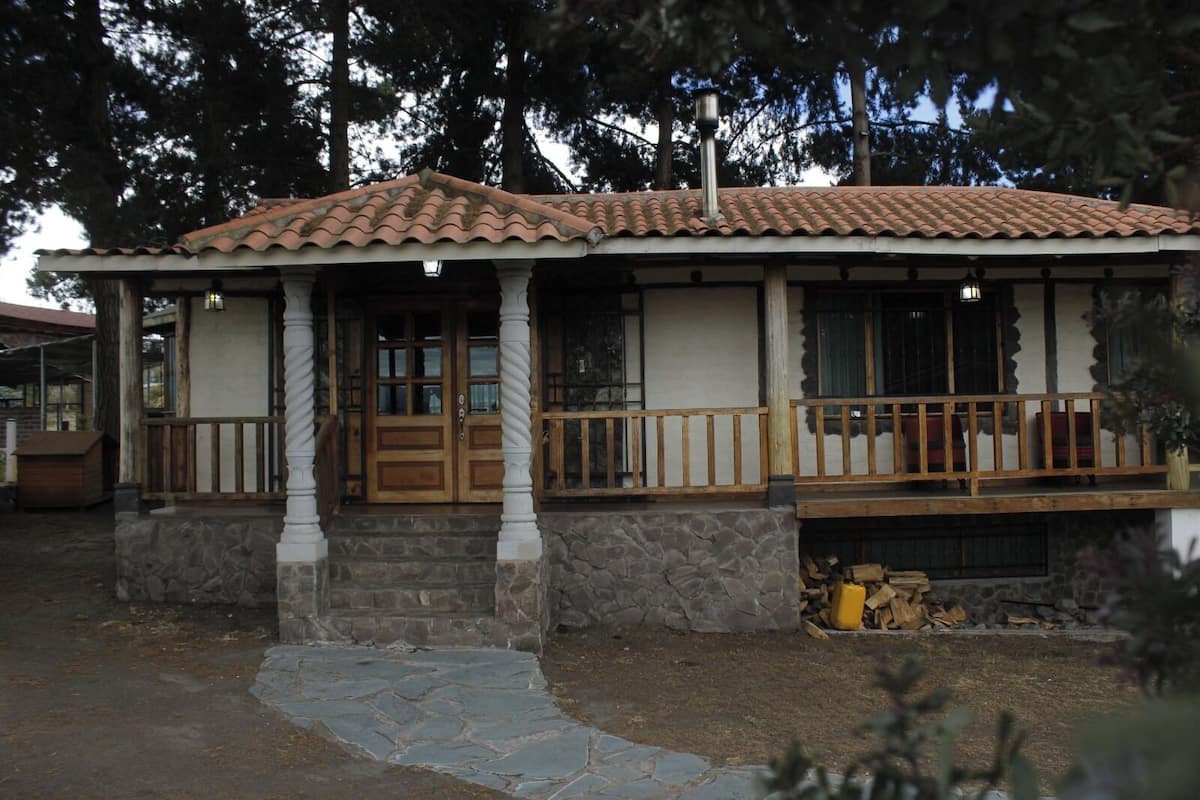 Cubrecamas, wifi gratis y ropa de cama 