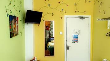 Deluxe Double Room, Garden View | Interior