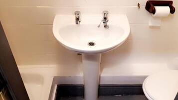 Family Room | Bathroom