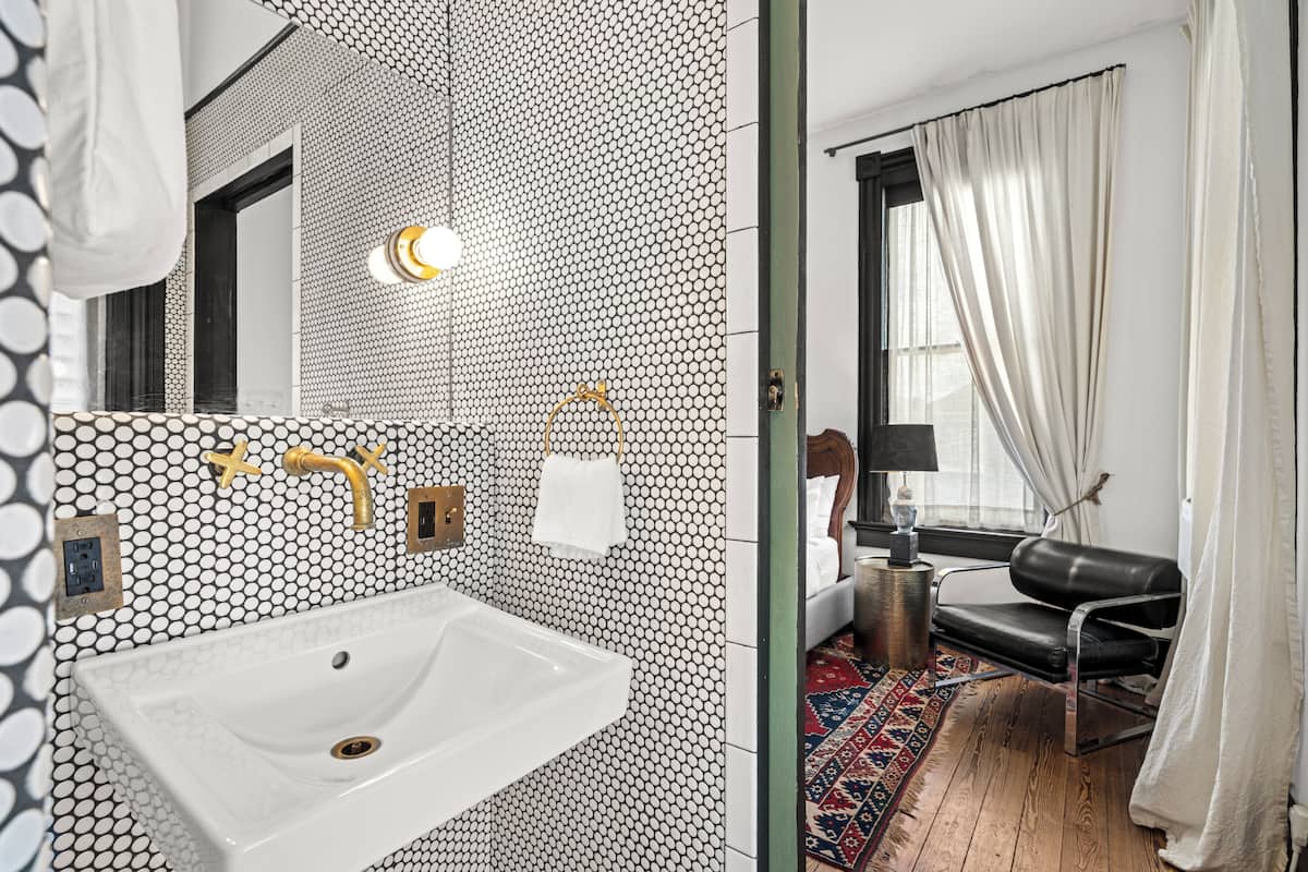 Deluxe Double Room | Bilik Mandi | Tuala disediakan, sabun, syampu, tisu tandas 