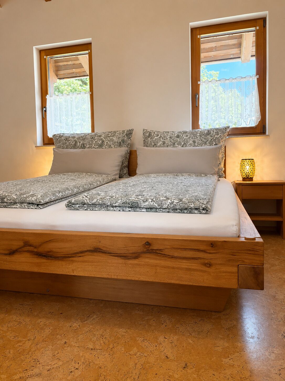 3 bedrooms, free WiFi, bed sheets