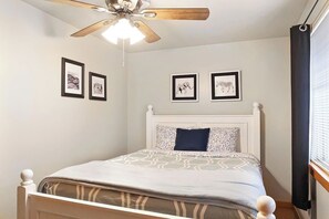 Iron/ironing board, free WiFi, bed sheets - Mountain Getaway • Hot Tub • Game Room • Sleeps 10 • Minutes to Payette Lake (McCall)