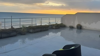 Right on the water. A luxury apartment close to everything!