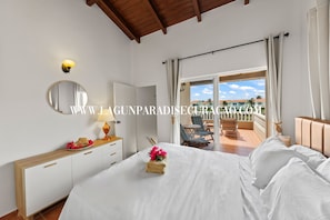 Iron/ironing board, WiFi (free), bed sheets - New! Oceanfront escape with stunning sea, bay and hillside views. (Westpunt)