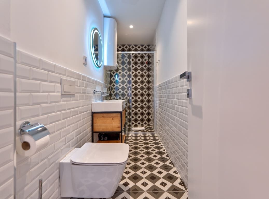 Superior Apartment | Bathroom