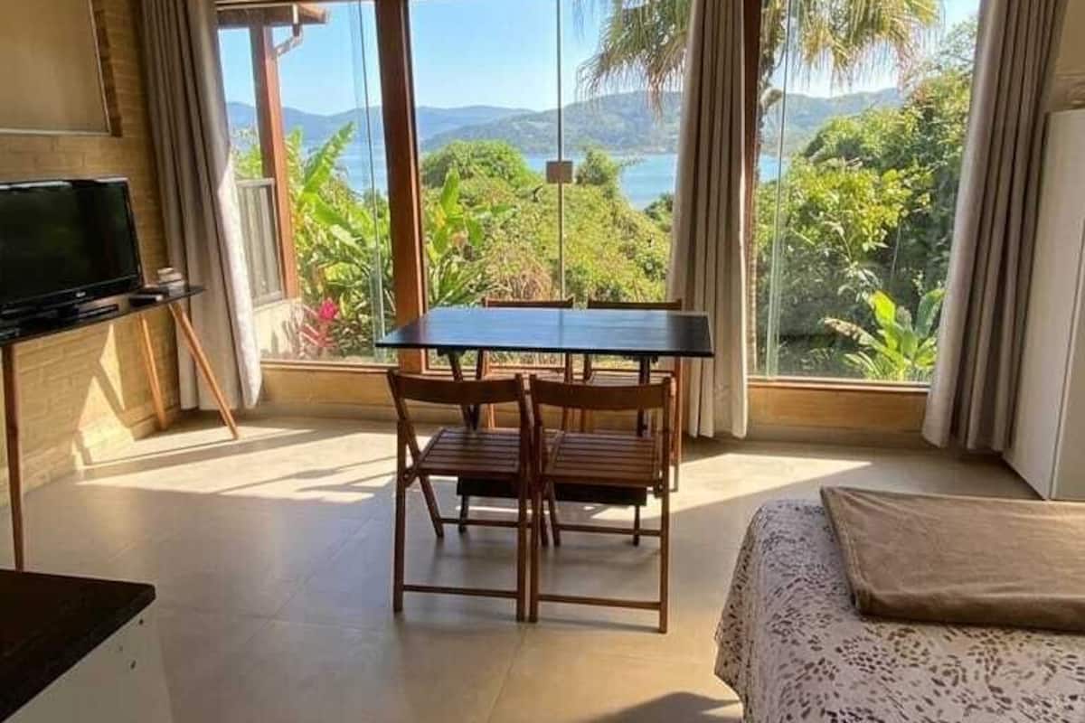Familienchalet, Balkon, Strandblick | Kostenloses WLAN, Bettwäsche