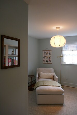 Unclassified image, 3 of 23, button - Charming seaside cottage in Masons Island - Mystic (Stonington)