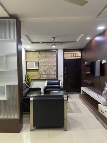 3-bedroom apartment in Agra