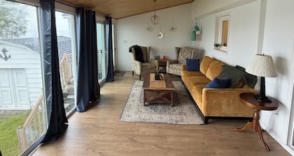 Reel Relaxed Home on Long Lake in St. Agatha Maine!