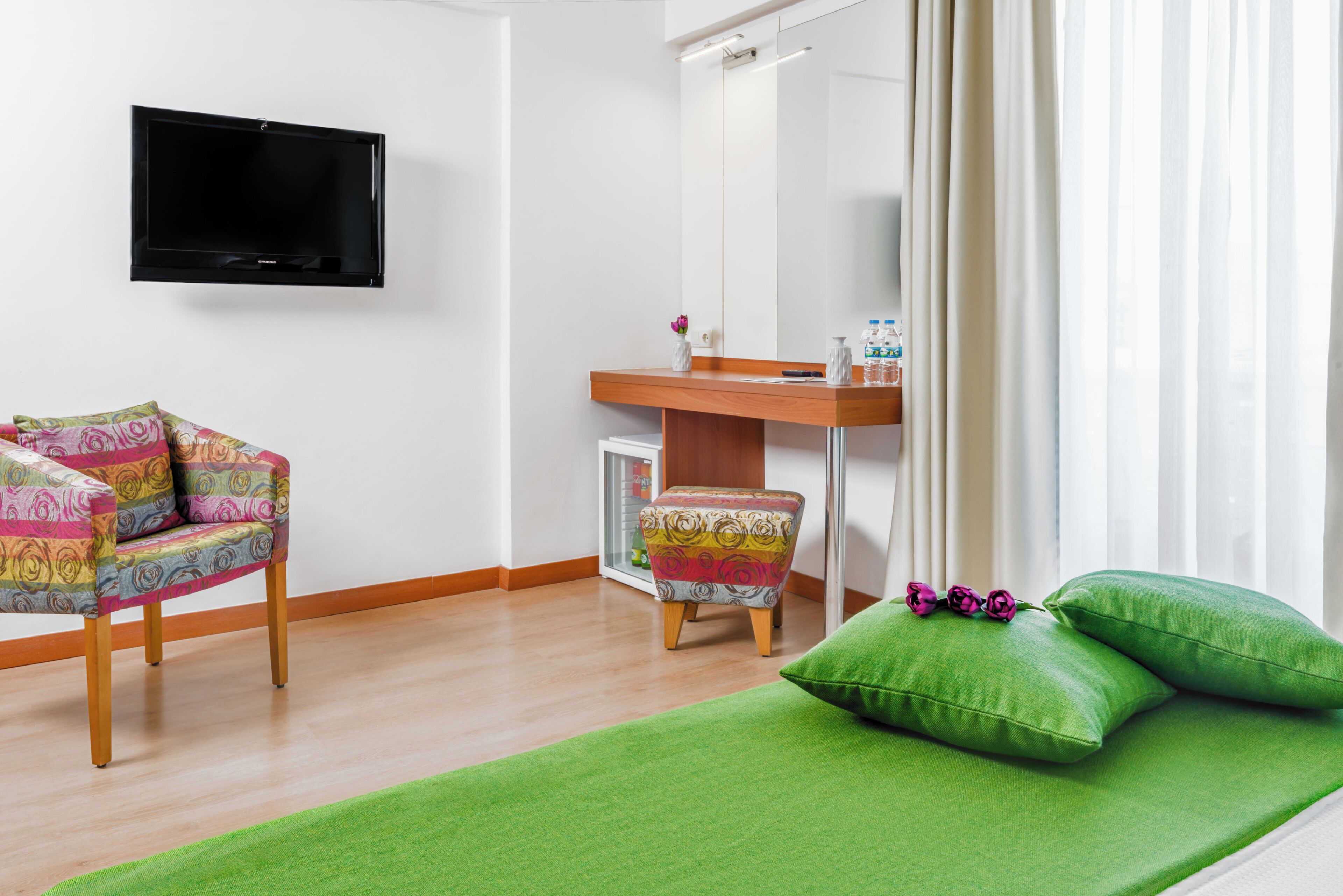 Classic Double Room Single Use, Balcony | In-room safe, desk, laptop workspace, iron/ironing board (on request)