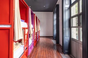 In-room safe, blackout curtains, soundproofing - Hostel Bemaro Mexico City (Ciudad de México)
