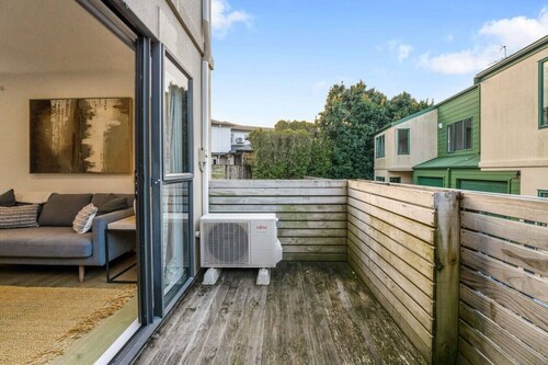 Vibrant Family 2BR Townhouse with Air-Con and Deck