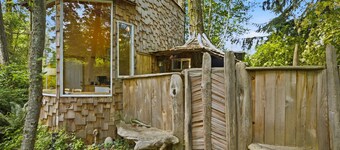 Tiny Home - 2 Mi to Bay! Pet-Friendly Retreat