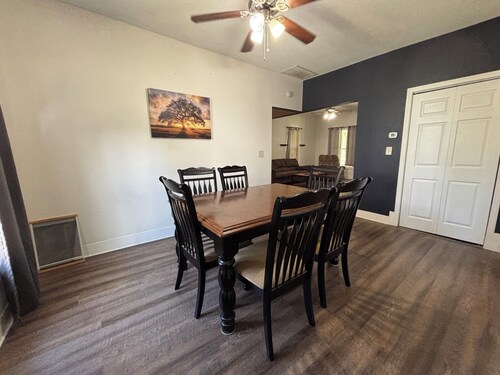 Cozy 2-bedroom house in lovely Greentop