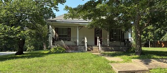 Cozy 2-bedroom house in lovely Greentop