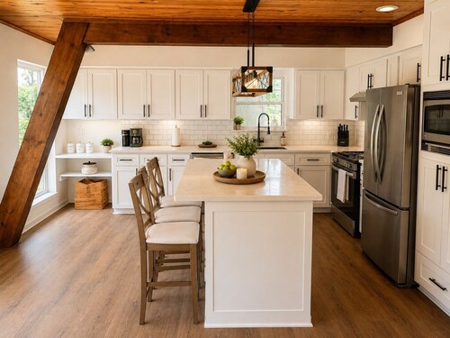 Windmill Retreat - Modern Farmhouse - Game Room - Sleeps 10 - 1 acre