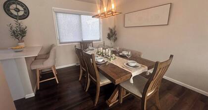 Great America Getaway | Sleeps 12 | Near Navy Base