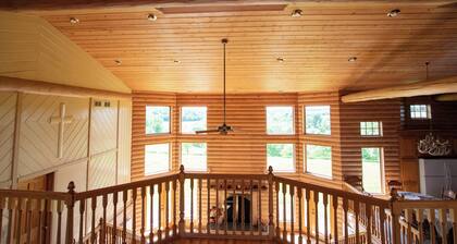 Second Heaven Lodge Southern Iowa Escape