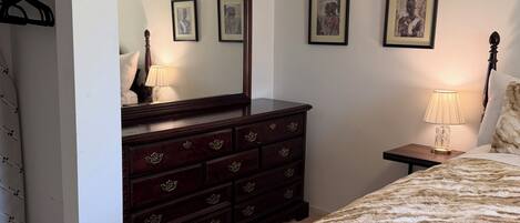 2 bedrooms, iron/ironing board, travel crib, WiFi (free)