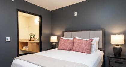 Fairmount Flats Two Bed Two Bath