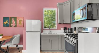 The Almond Estate | Newly Renovated | Sleeps 24
