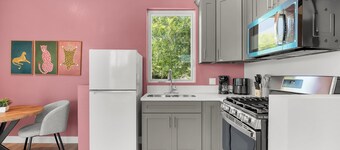 The Almond Estate | Newly Renovated | Sleeps 24