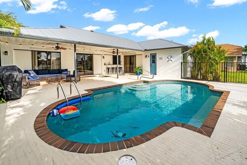 Waterfront Pool Home in SE Cape Coral