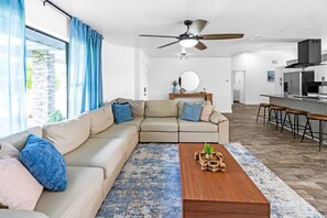 Unclassified image, 4 of 50, button - Waterfront Pool Home in SE Cape Coral (Cape Coral)