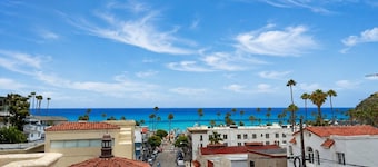 Casa Avalon Hotel