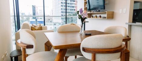 Apartment, City View | Dining