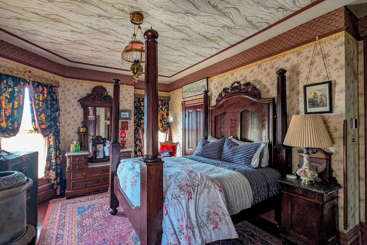 Superior Double Room, 1 Queen Bed, Terrace | Premium bedding, down comforters, pillowtop beds, desk