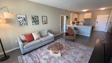 Deluxe Apartment | Living area