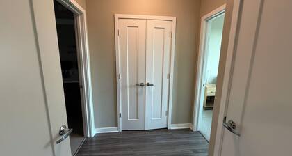 The George Modern 2BR