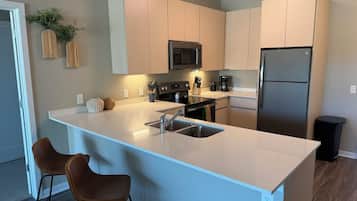 Deluxe Apartment | Private kitchen