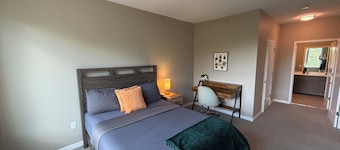 The George Modern 2BR