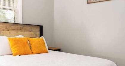 110-Acre Farm Stay Lake Anna | Sleeps 14