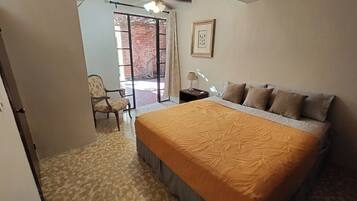 Ferros/tábuas de passar roupa, Wi-Fi de cortesia, roupa de cama