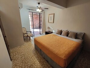 Ferros/tábuas de passar roupa, Wi-Fi de cortesia, roupa de cama